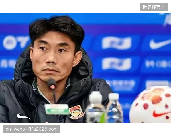 郑智执教的青岛西海岸半程保持11轮不败，但9场平局过多影响了球队积分排名。